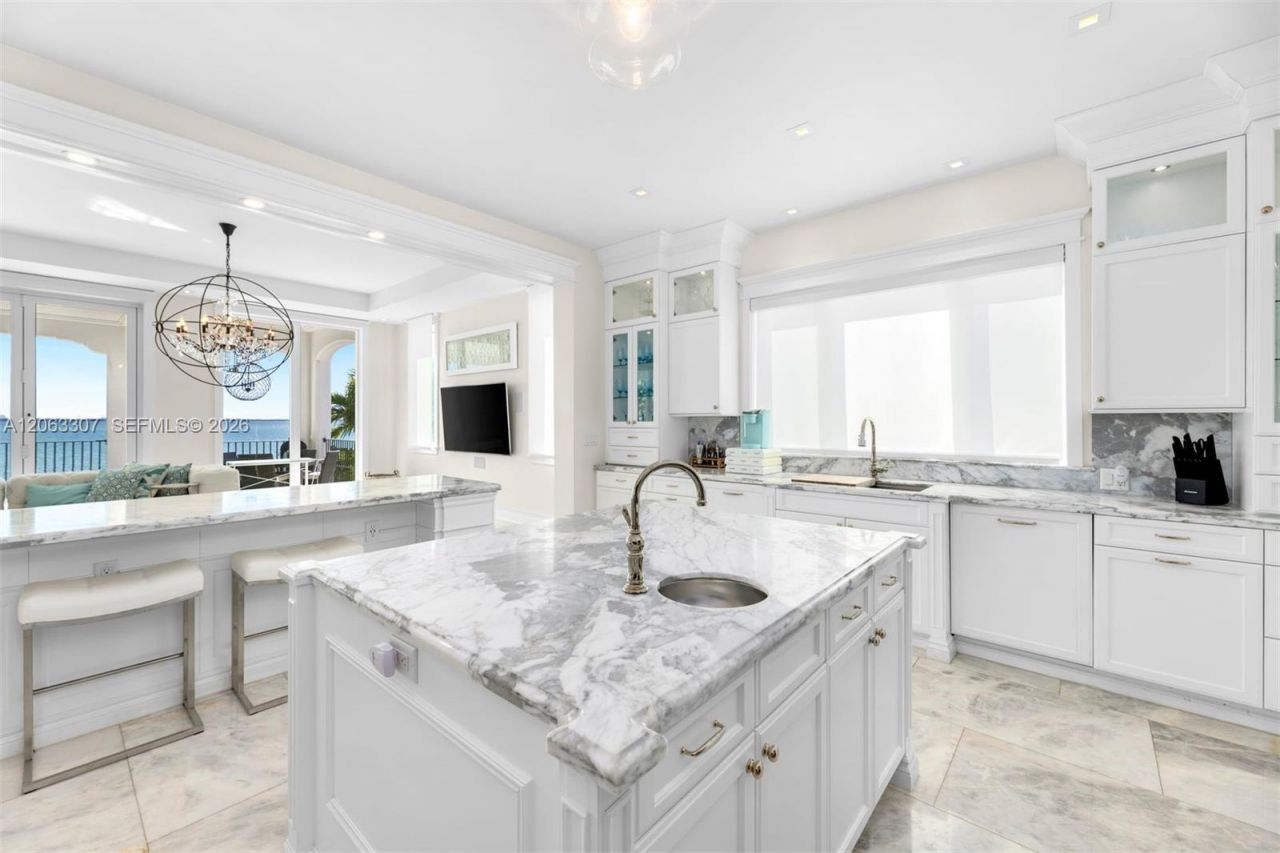 1460 S Treasure Dr , North Bay Village, FL 33141 Photo