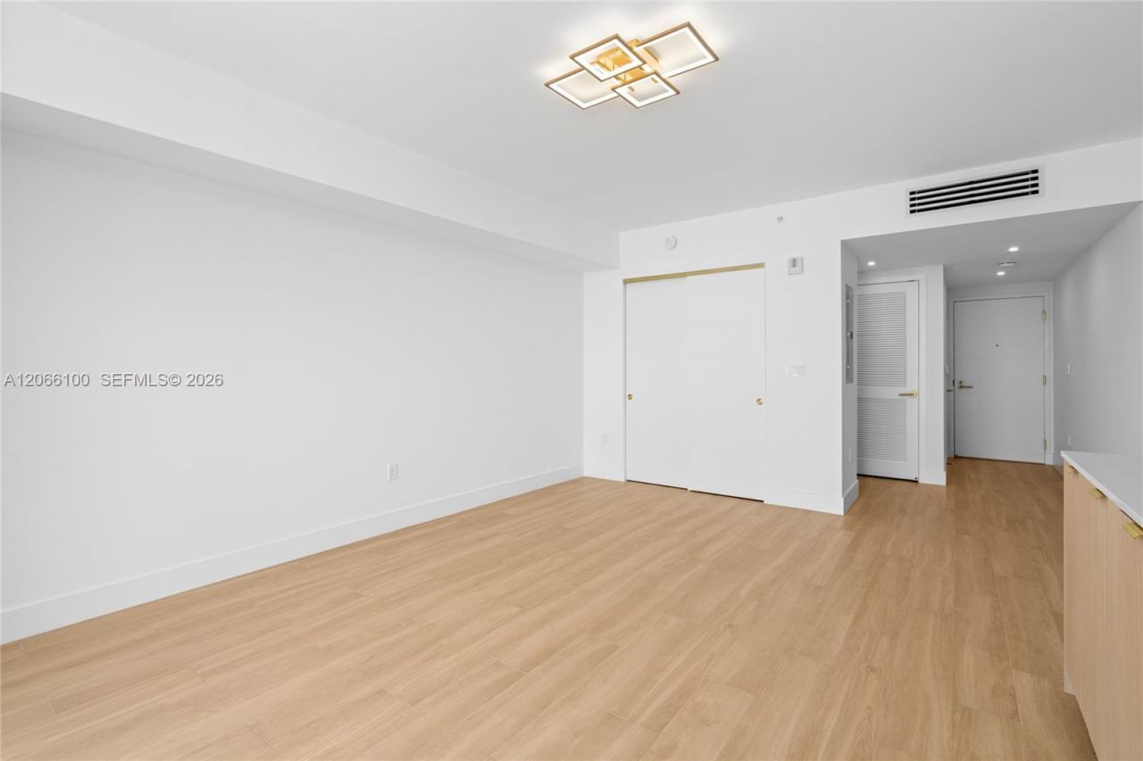 90 NE 32 St , Unit 918, Miami, FL 33127 Photo