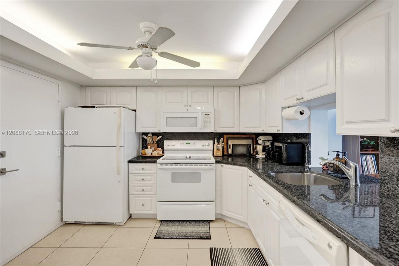 1170 N Federal Hwy, Unit 1008, Fort Lauderdale, FL 33304 Photo