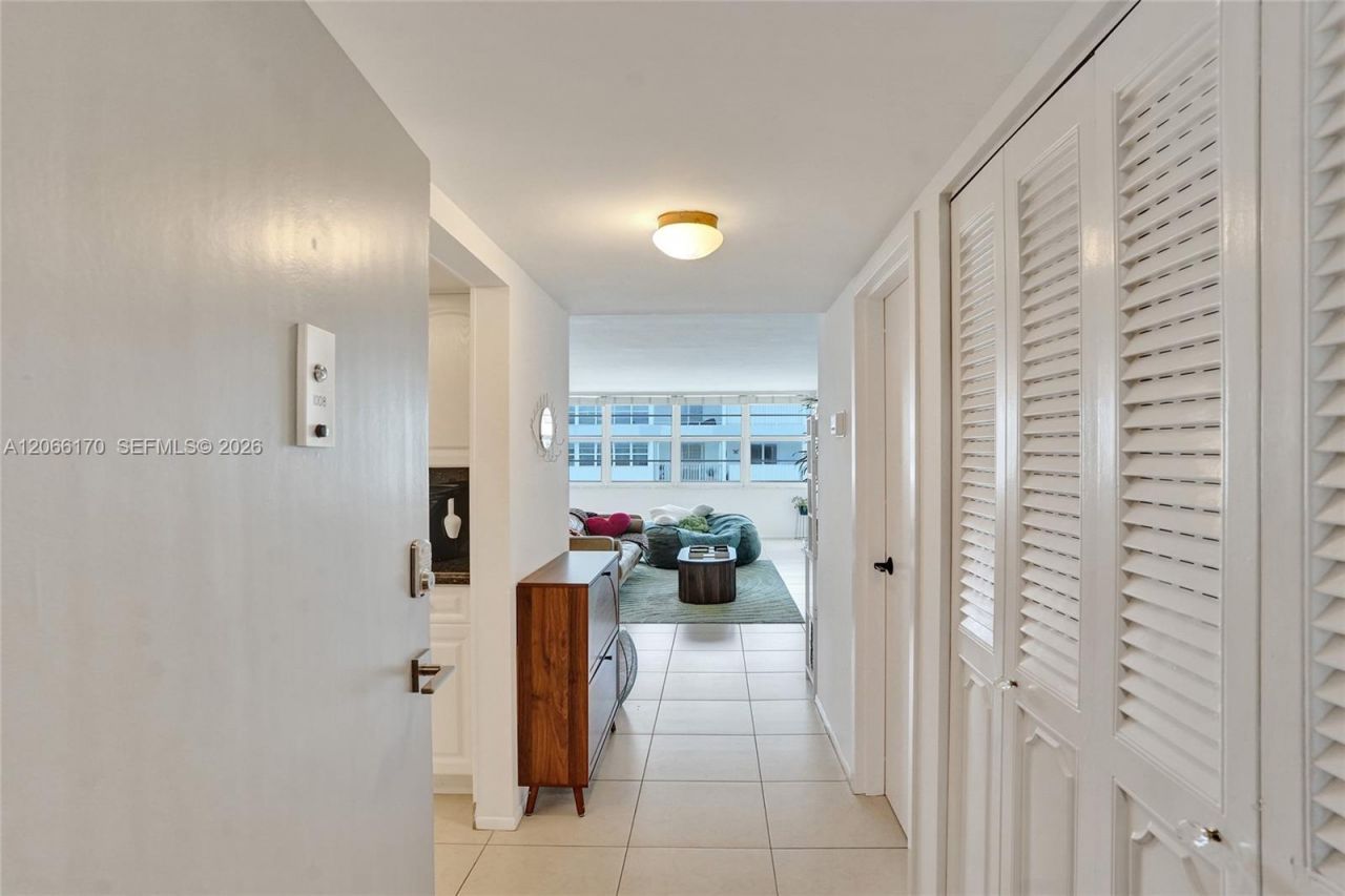 1170 N Federal Hwy, Unit 1008, Fort Lauderdale, FL 33304 Photo