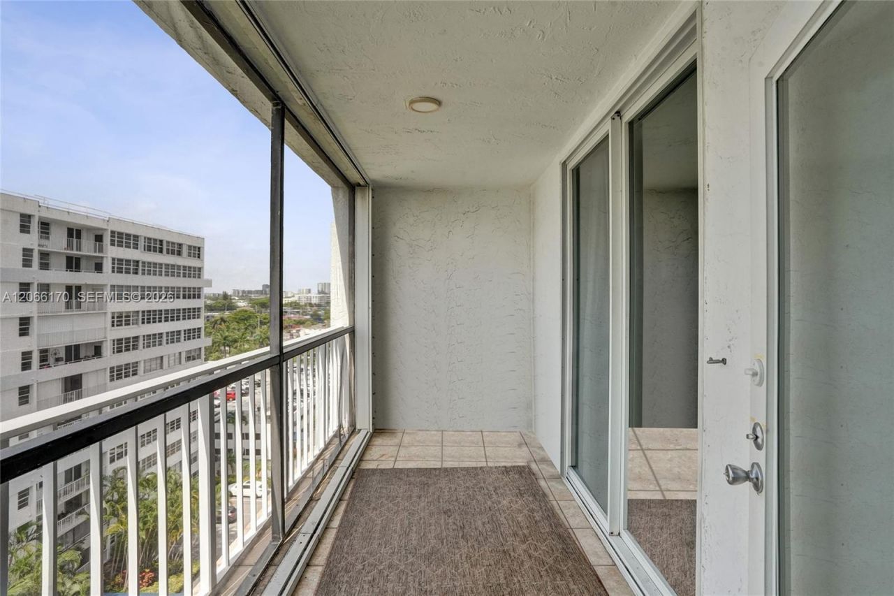 1170 N Federal Hwy, Unit 1008, Fort Lauderdale, FL 33304 Photo