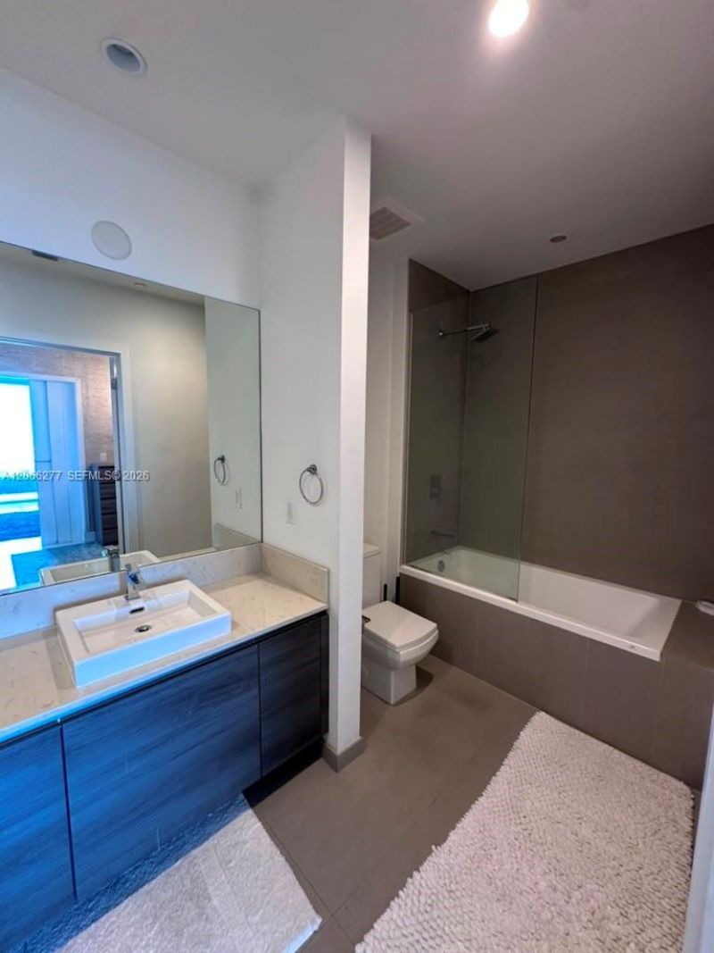 1080 Brickell Ave , Unit 4202, Miami, FL 33131 Photo