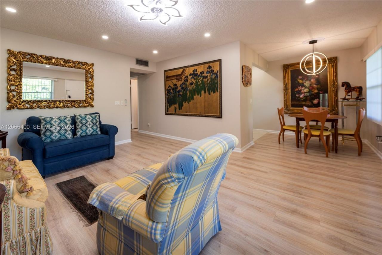 13250 SW 7th Ct, Unit 412L, Pembroke Pines, FL 33027 Photo