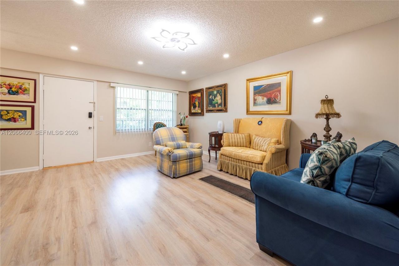 13250 SW 7th Ct, Unit 412L, Pembroke Pines, FL 33027 Photo