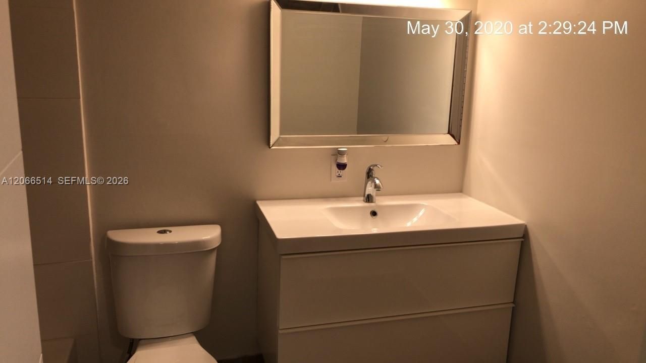 1801 S Treasure Dr , Unit 401, North Bay Village, FL 33141 Photo