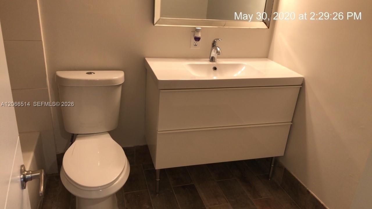 1801 S Treasure Dr , Unit 401, North Bay Village, FL 33141 Photo