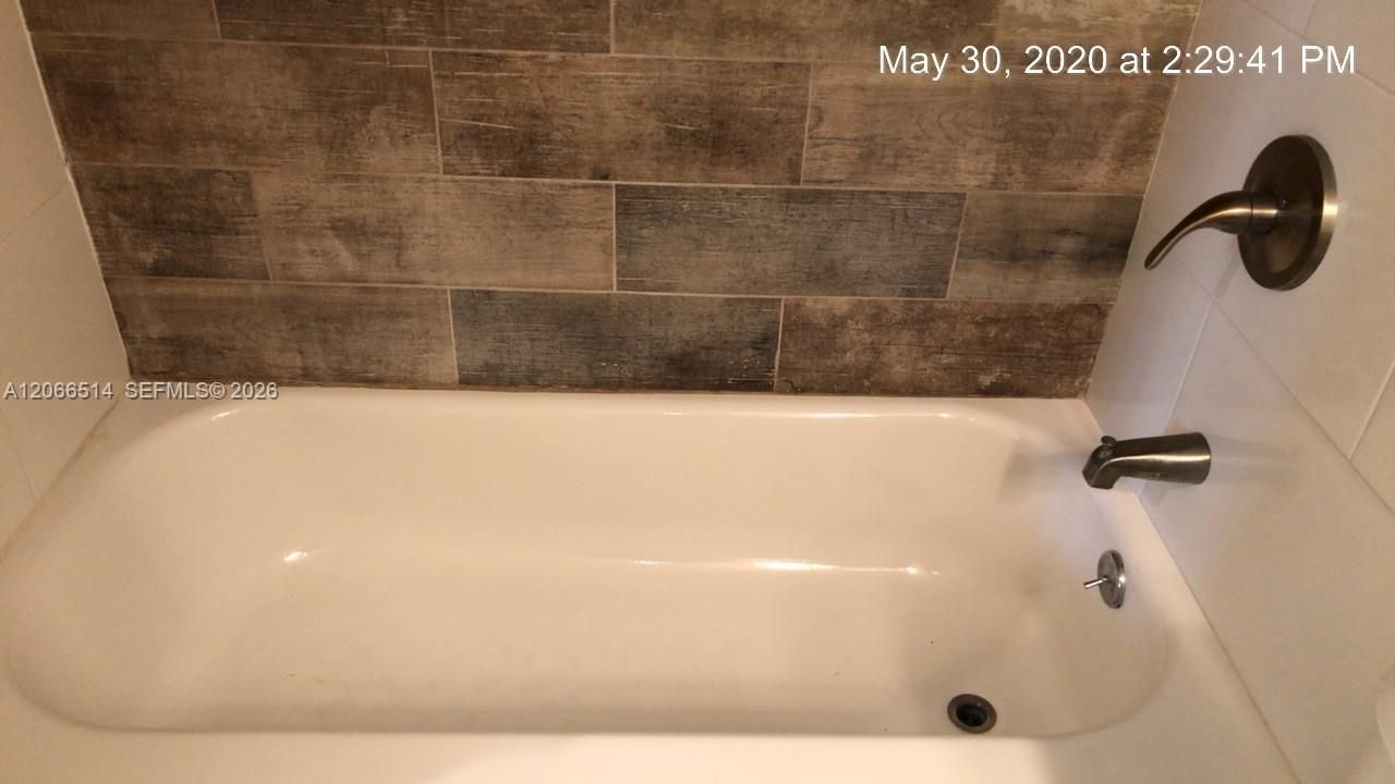 1801 S Treasure Dr , Unit 401, North Bay Village, FL 33141 Photo