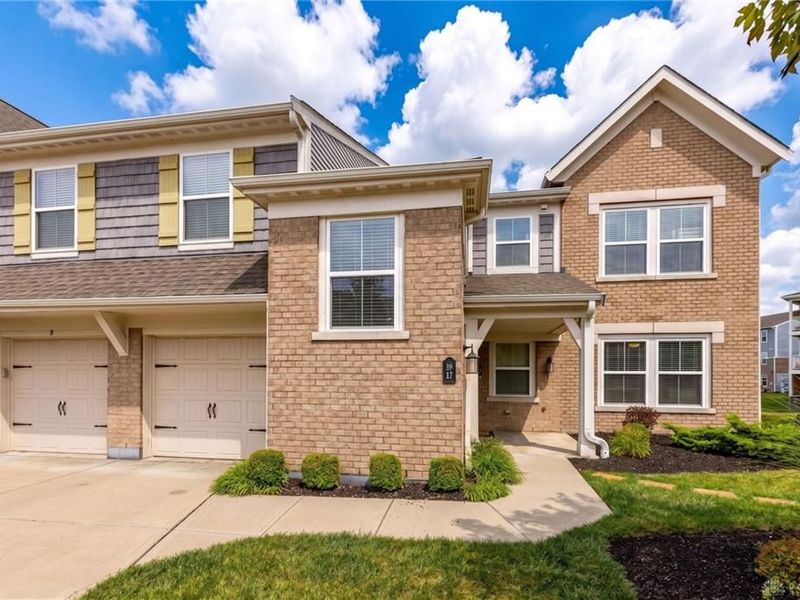 37 Old Pond Rd, Springboro, OH 45066 Photo 2