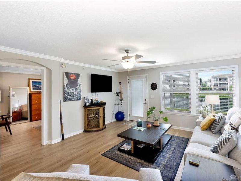 37 Old Pond Rd, Springboro, OH 45066 Photo 5