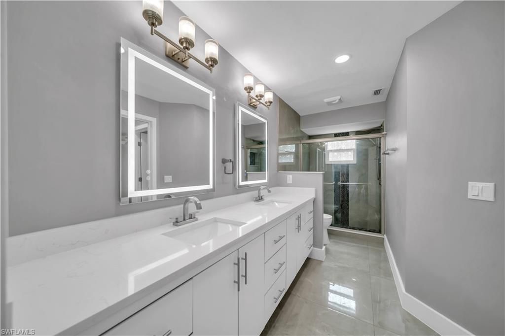 538 Whispering Wind Bend, Lehigh Acres, FL 33974 Photo