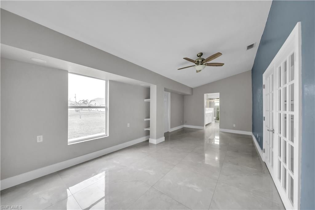 538 Whispering Wind Bend, Lehigh Acres, FL 33974 Photo