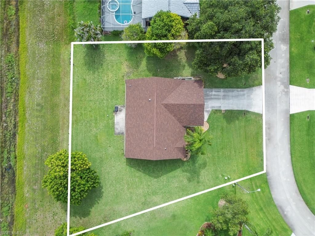 538 Whispering Wind Bend, Lehigh Acres, FL 33974 Photo