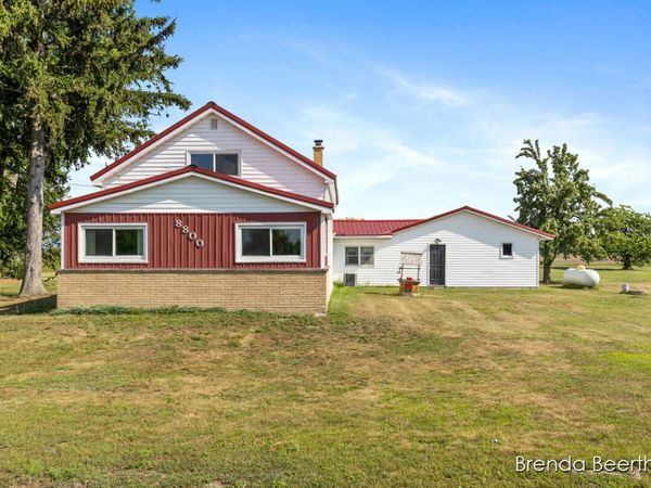 8800 Ellis Road, Ravenna, MI 49451