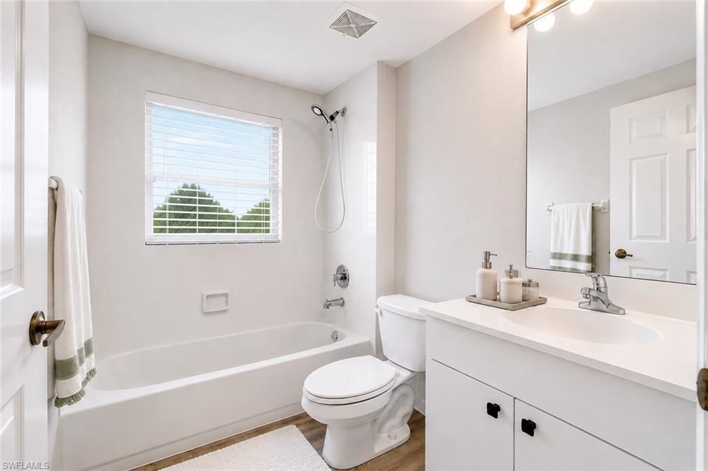 3029 Driftwood Way, Unit 3307, Naples, FL 34109 Photo