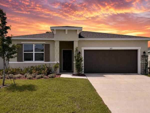 689 CROWN ROSE DRIVE , EAGLE LAKE, FL 33839