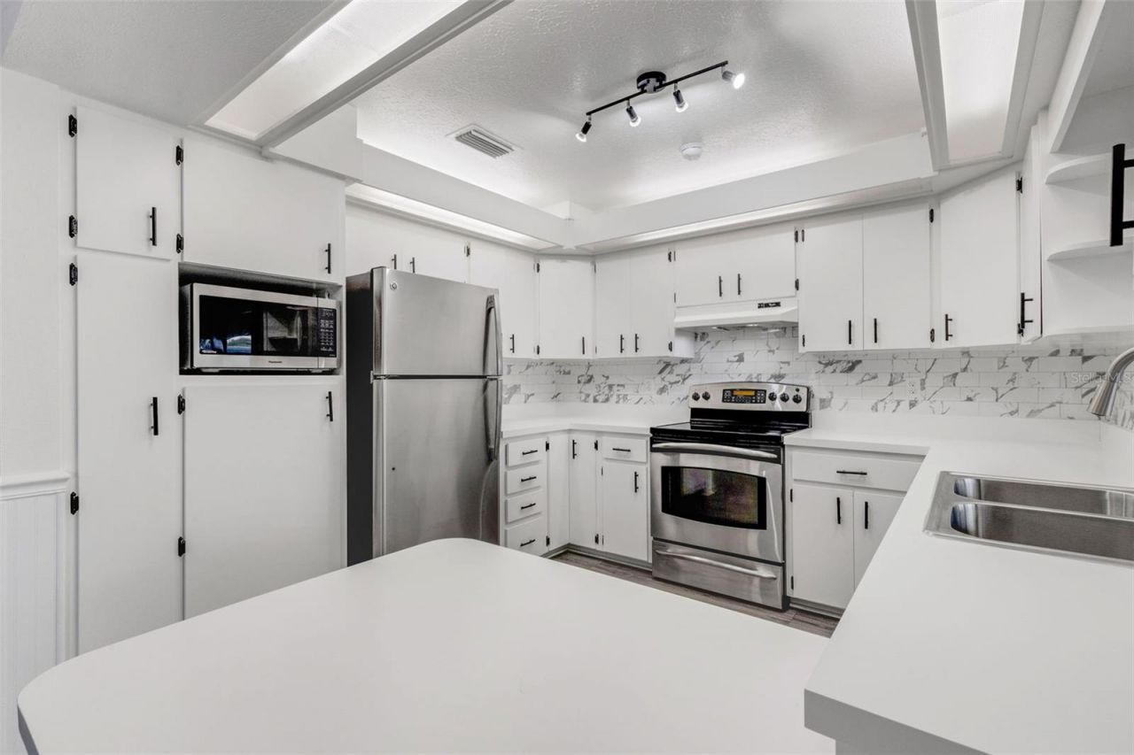 3209 Pafko Drive, Sarasota, FL 34232 Photo