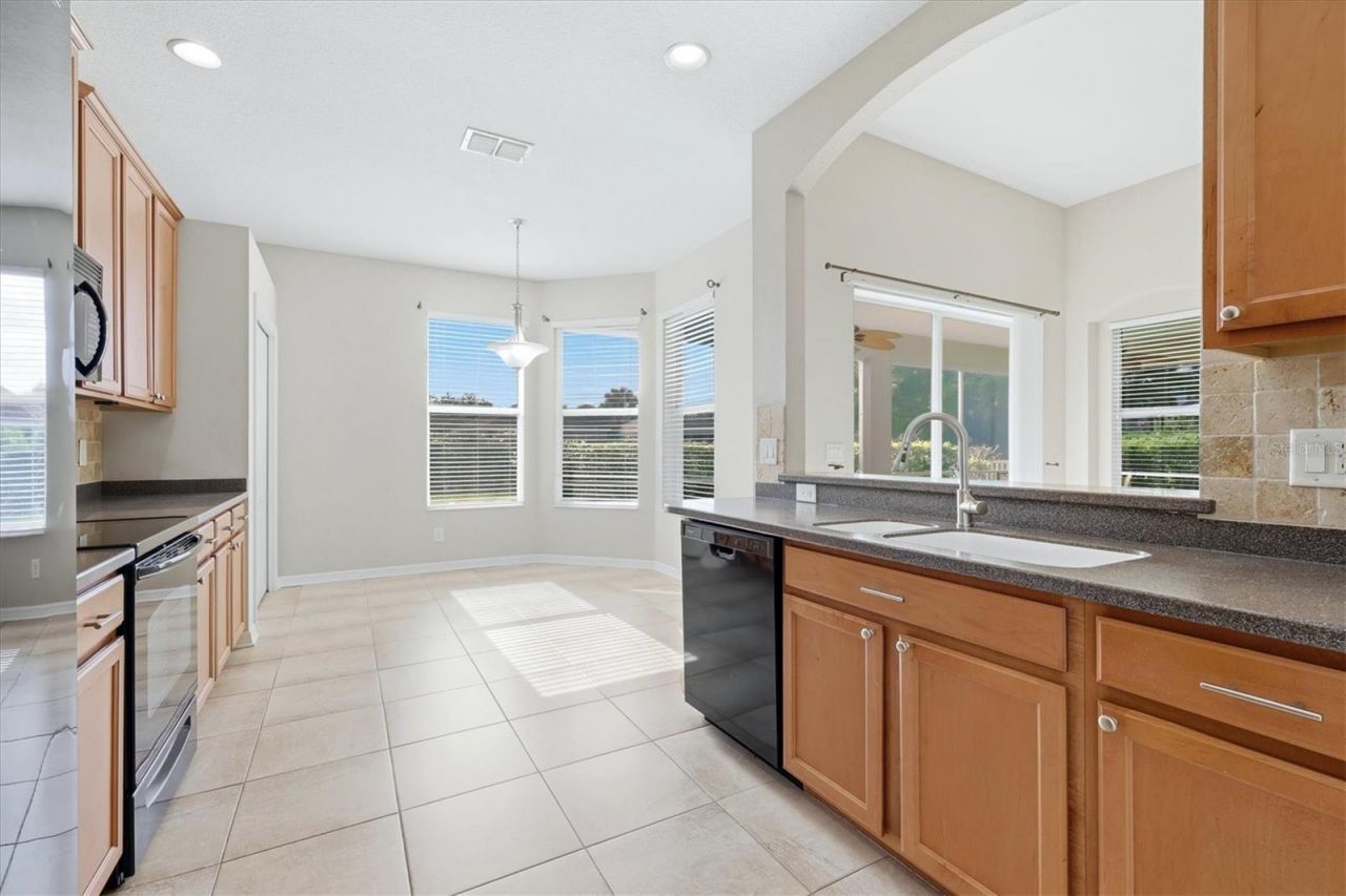 7117 50th Avenue Circle E, Palmetto, FL 34221 Photo