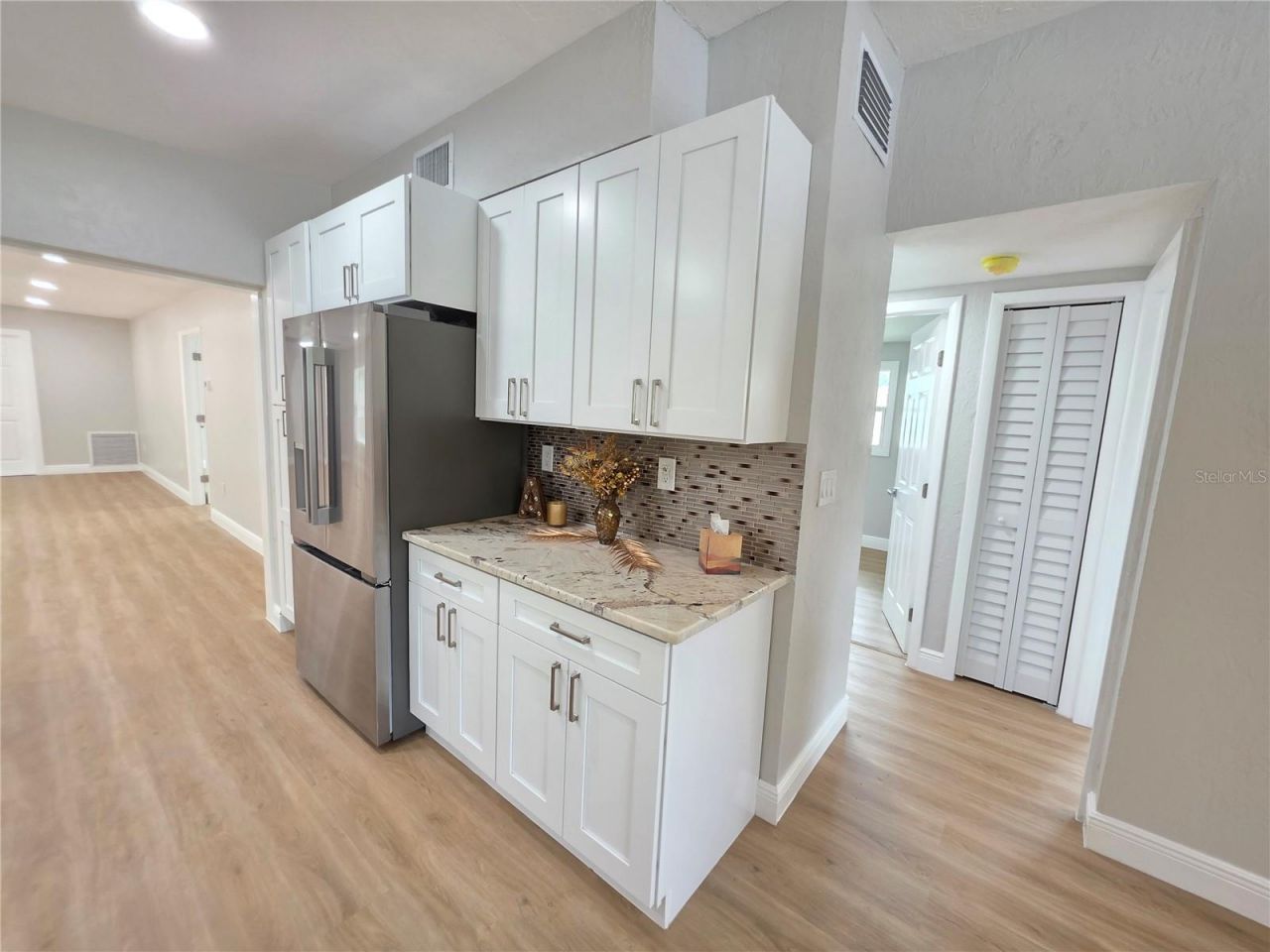 138 Davison Avenue Ne, Saint Petersburg, FL 33703 Photo