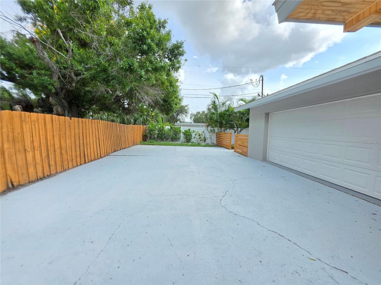 138 Davison Avenue Ne, Saint Petersburg, FL 33703 Photo