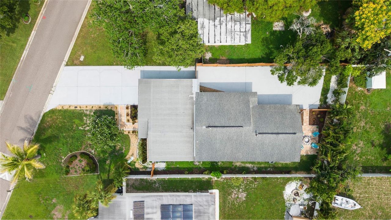 138 Davison Avenue Ne, Saint Petersburg, FL 33703 Photo