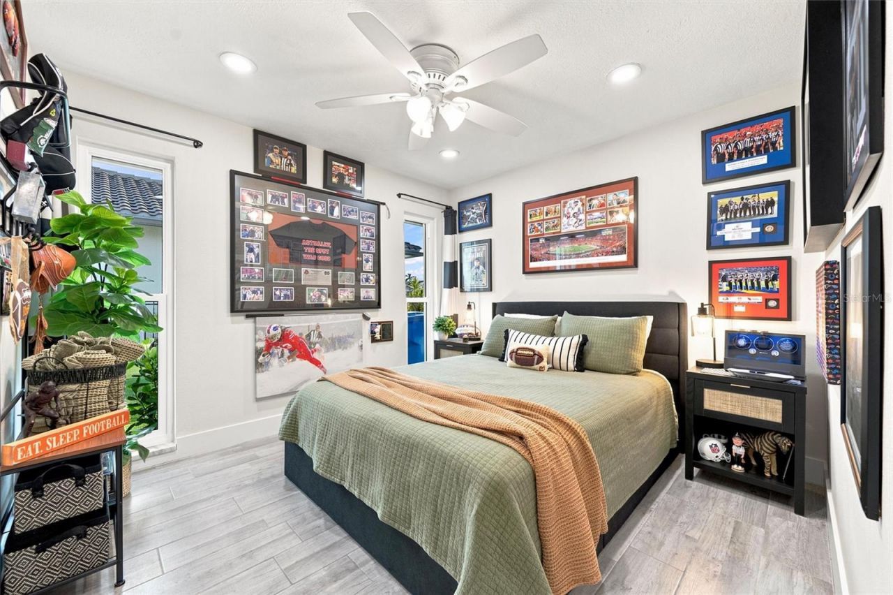 2022 Hawaii Avenue Ne, Saint Petersburg, FL 33703 Photo