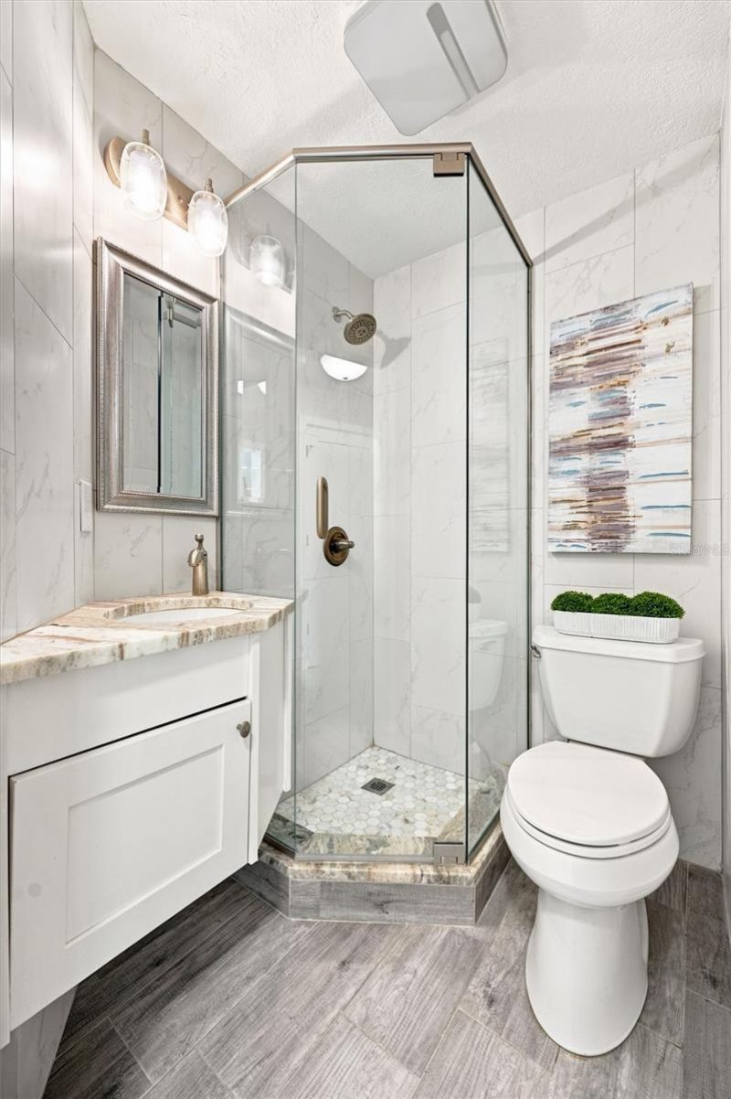 2022 Hawaii Avenue Ne, Saint Petersburg, FL 33703 Photo