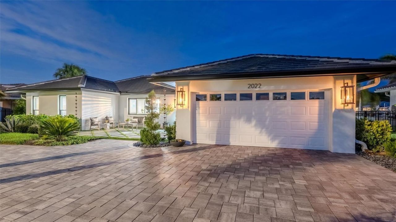 2022 Hawaii Avenue Ne, Saint Petersburg, FL 33703 Photo