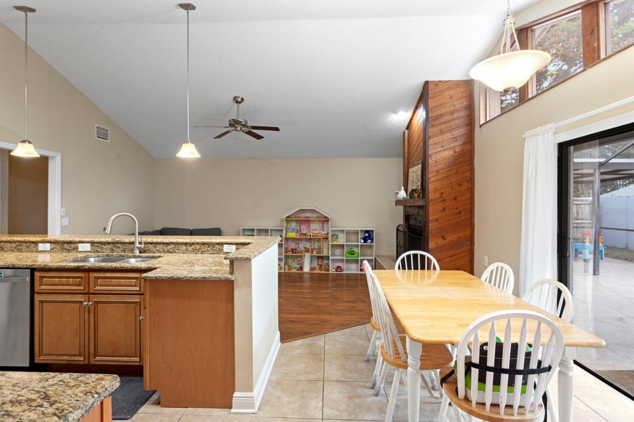 12803 Rain Forest Street, Temple Terrace, FL 33617 Photo