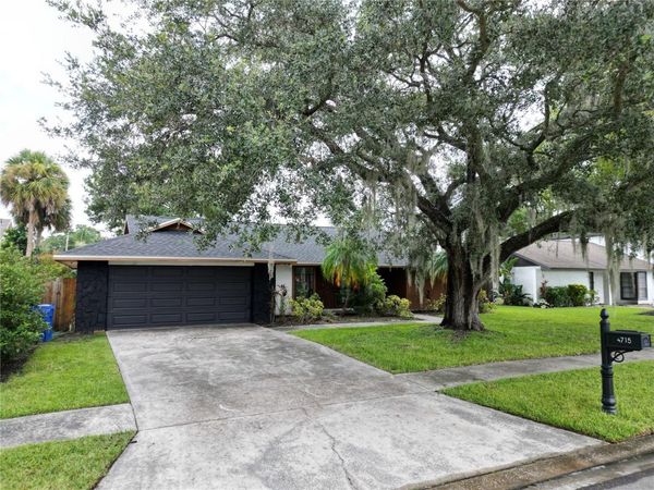 4715 KEMBLE COURT , TAMPA, FL 33624