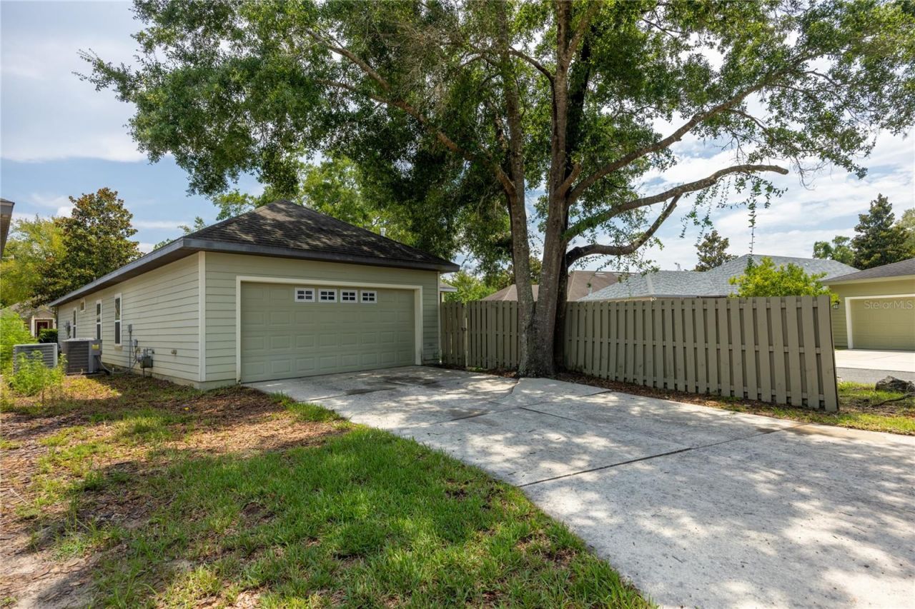 7654 SW 79th Drive, Gainesville, FL 32608 Photo