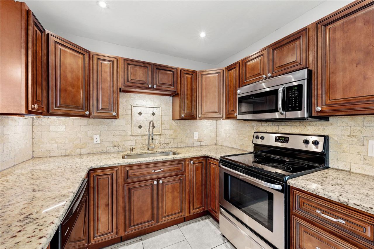 5345 38th Avenue N, Saint Petersburg, FL 33710 Photo