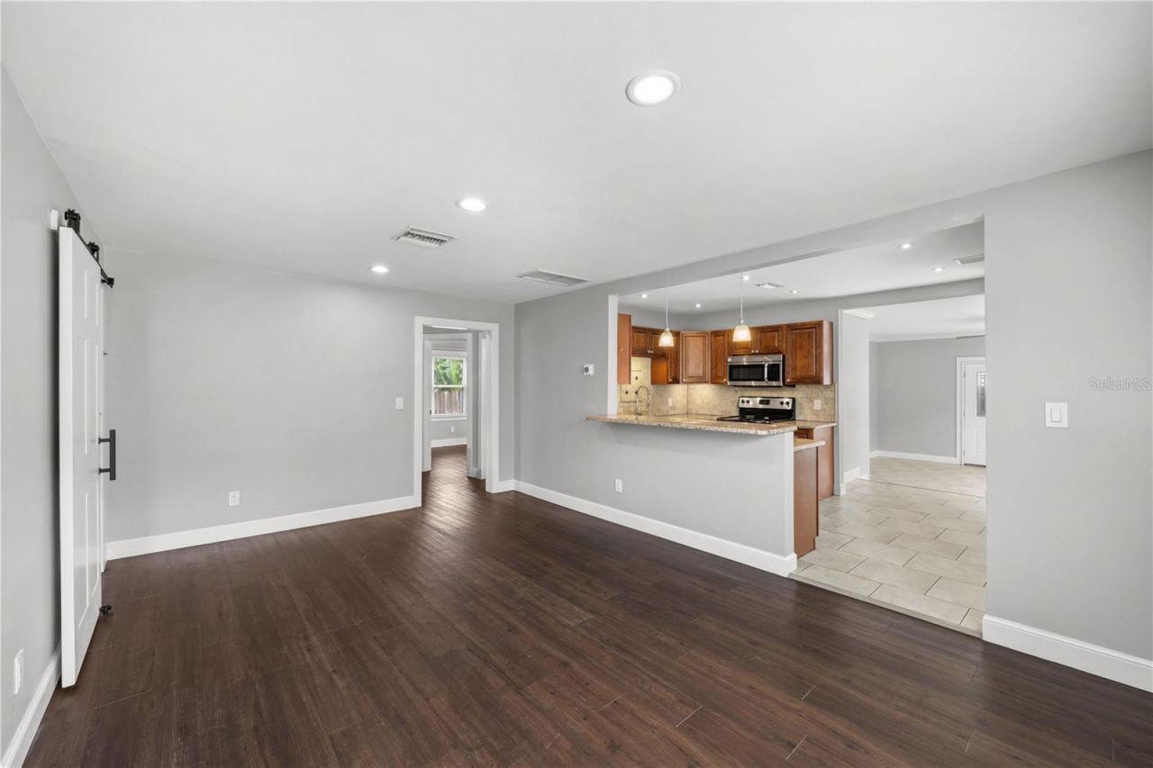 5345 38th Avenue N, Saint Petersburg, FL 33710 Photo