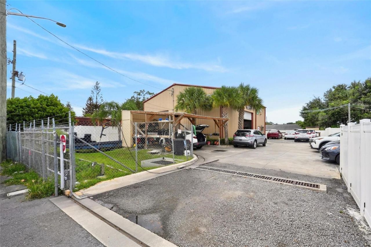 2906 N Orange Blossom Trail, Orlando, FL 32804 Photo