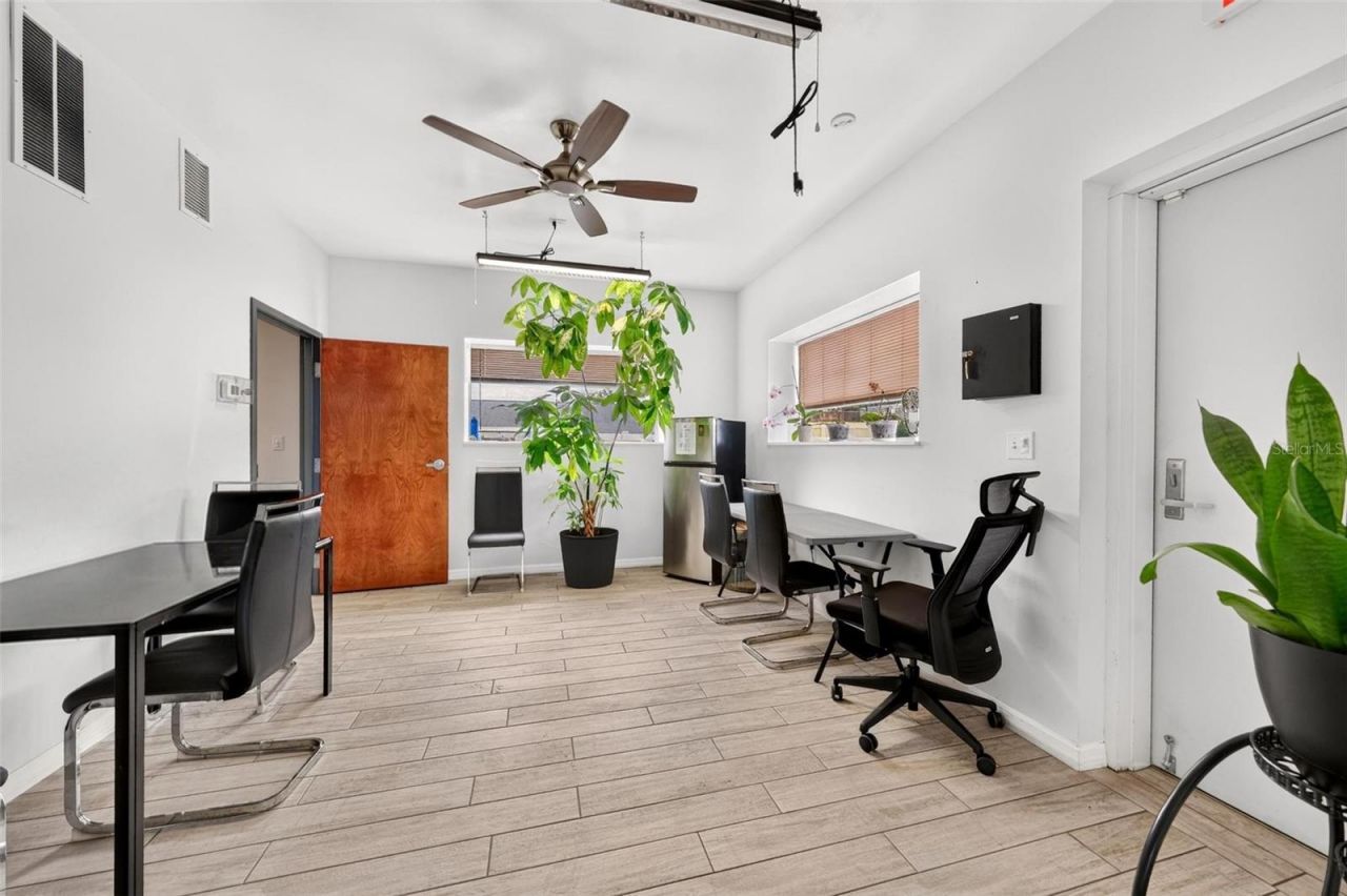 2906 N Orange Blossom Trail, Orlando, FL 32804 Photo