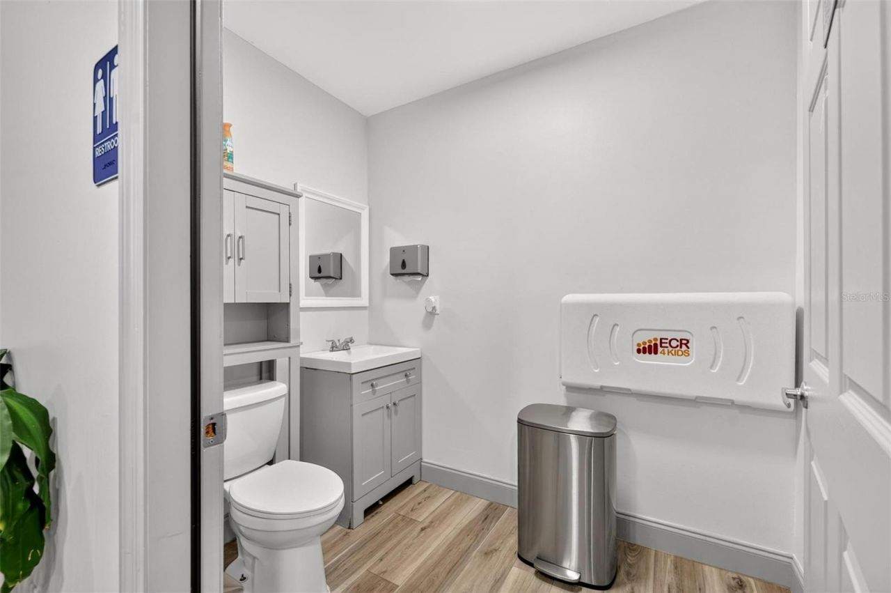 2906 N Orange Blossom Trail, Orlando, FL 32804 Photo