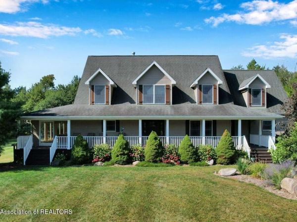 11744 E Grand River Avenue, Portland, MI 48875