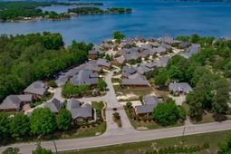 120 Pilgrim Point Drive photo 4