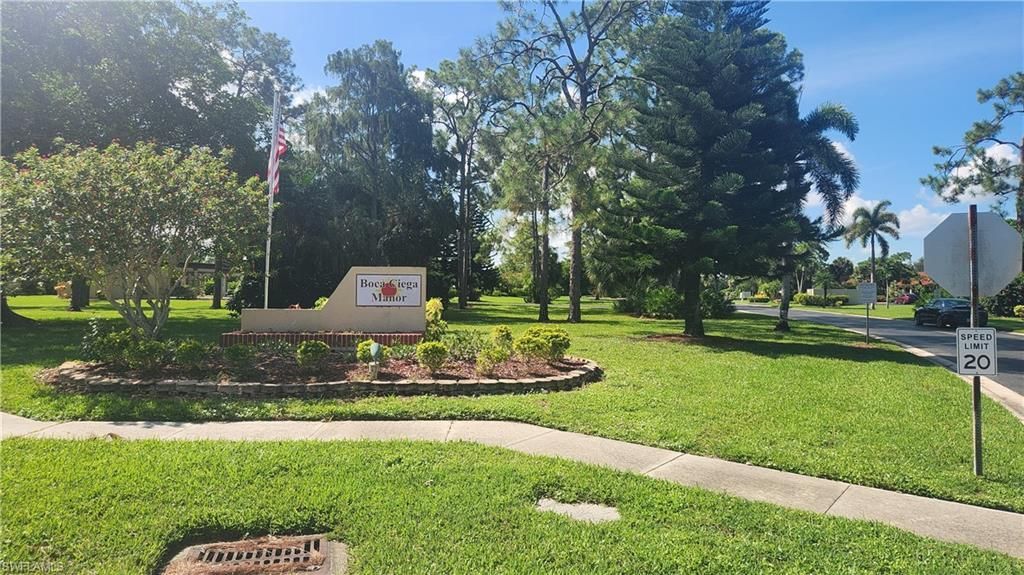 2074 Pine Isle Ln, Unit 2074, Naples, FL 34112 Photo