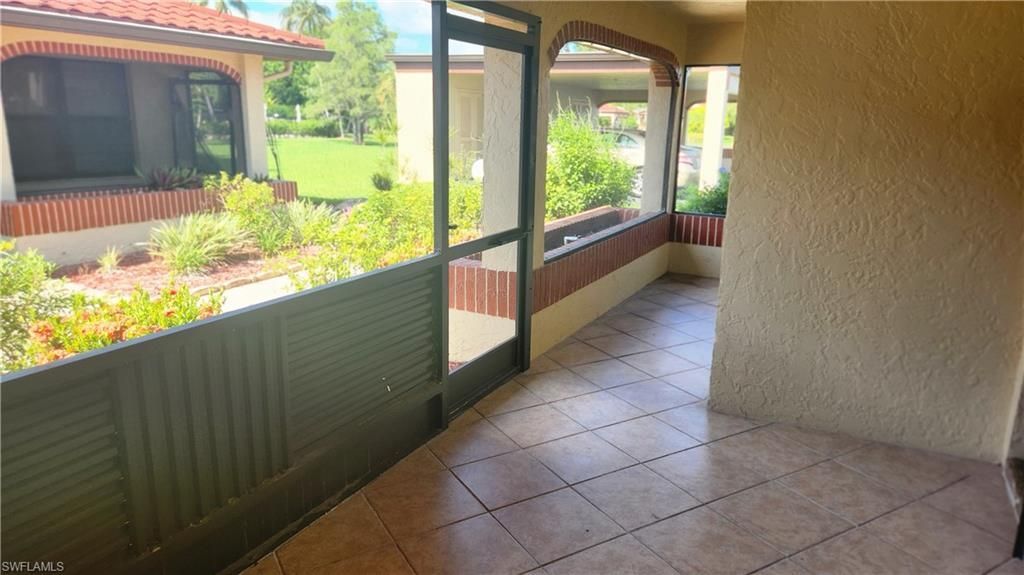 2074 Pine Isle Ln, Unit 2074, Naples, FL 34112 Photo