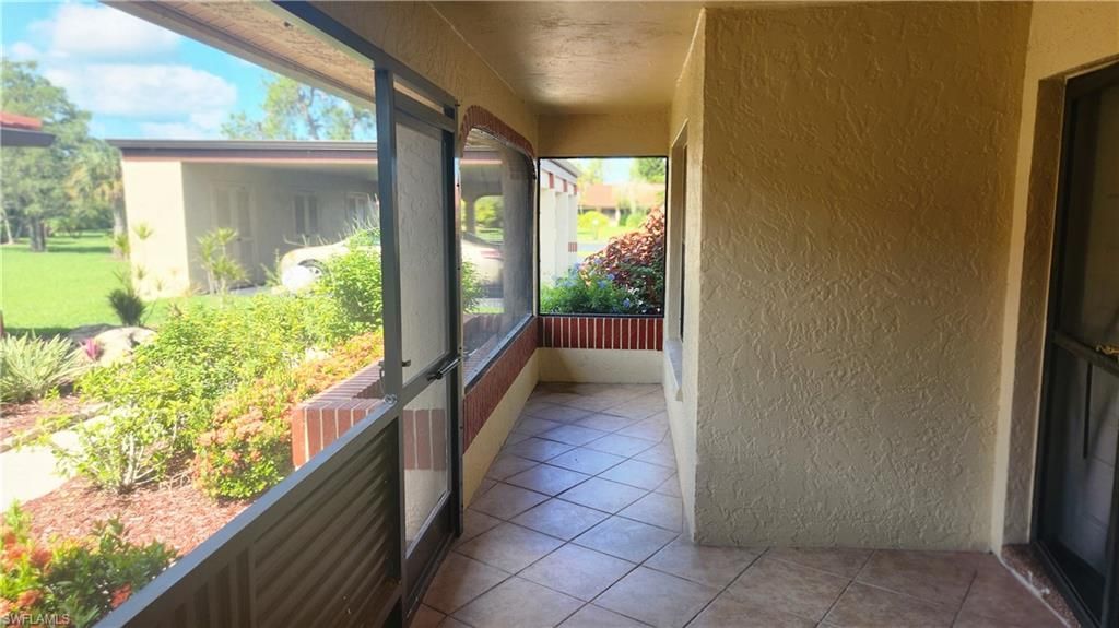 2074 Pine Isle Ln, Unit 2074, Naples, FL 34112 Photo