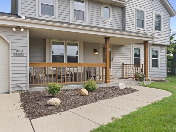 N103W16612 Country COURT, Germantown, WI 53022