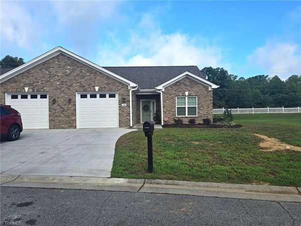 116 Sanderlyn Court , Eden, NC 27288