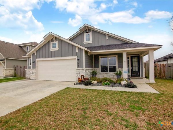 115 Dripping Spring, Victoria, TX 77904