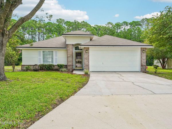 3307 INTERNATIONAL VILLAGE Court, Jacksonville, FL 32277