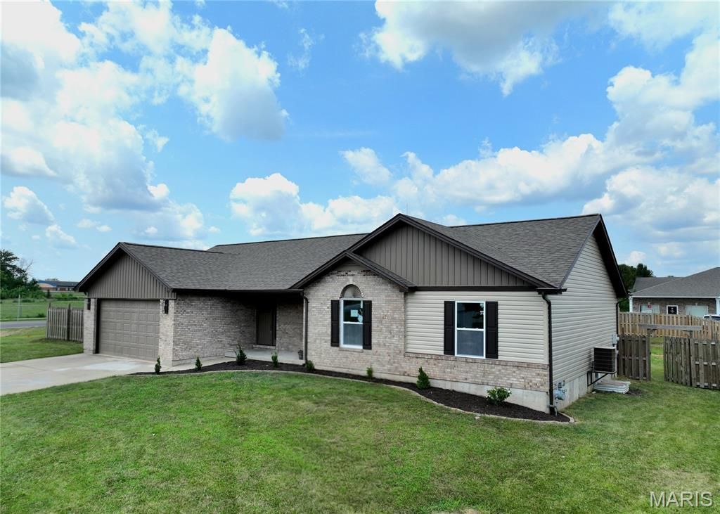 87 Berretta , Wright City, MO 63390 Main Photo