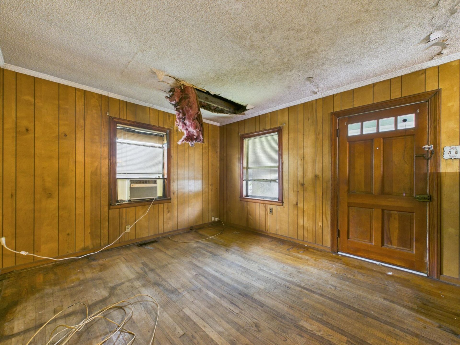 5504 Dobson Street Photo 11