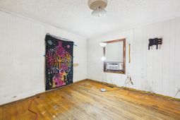 5504 Dobson Street photo 4