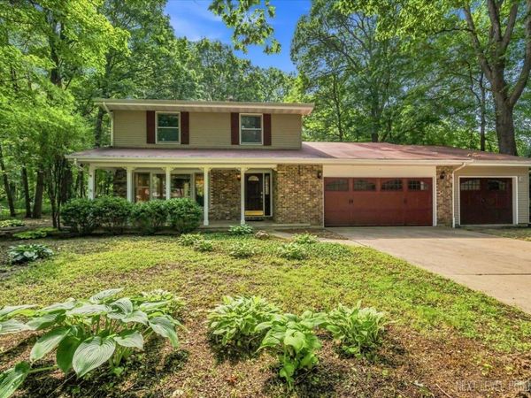 2S943 Shagbark Drive , Batavia, IL 60510