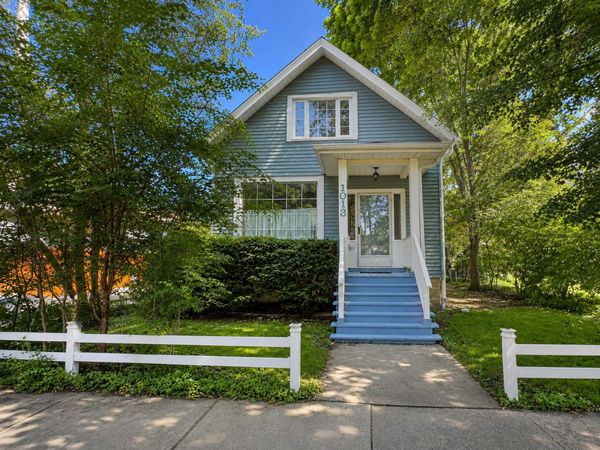 1013 Simpson Street , Evanston, IL 60201