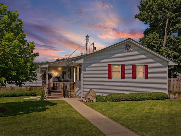 204 S Burke Street, Wolcott, IN 47995